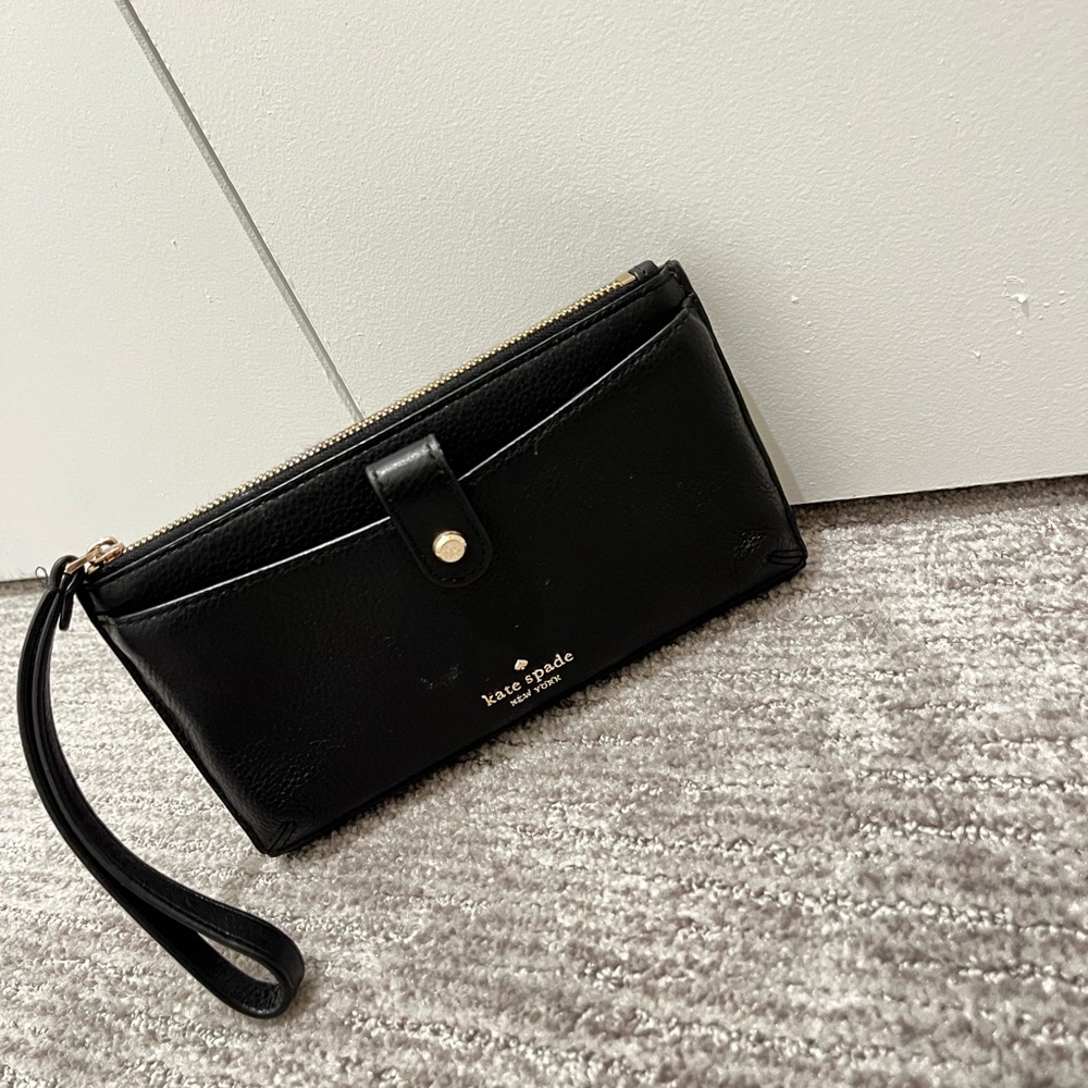 Kate Spade Wallet - Picture 4 of 6